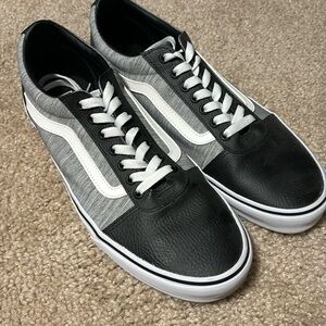 Gray/black mens vans